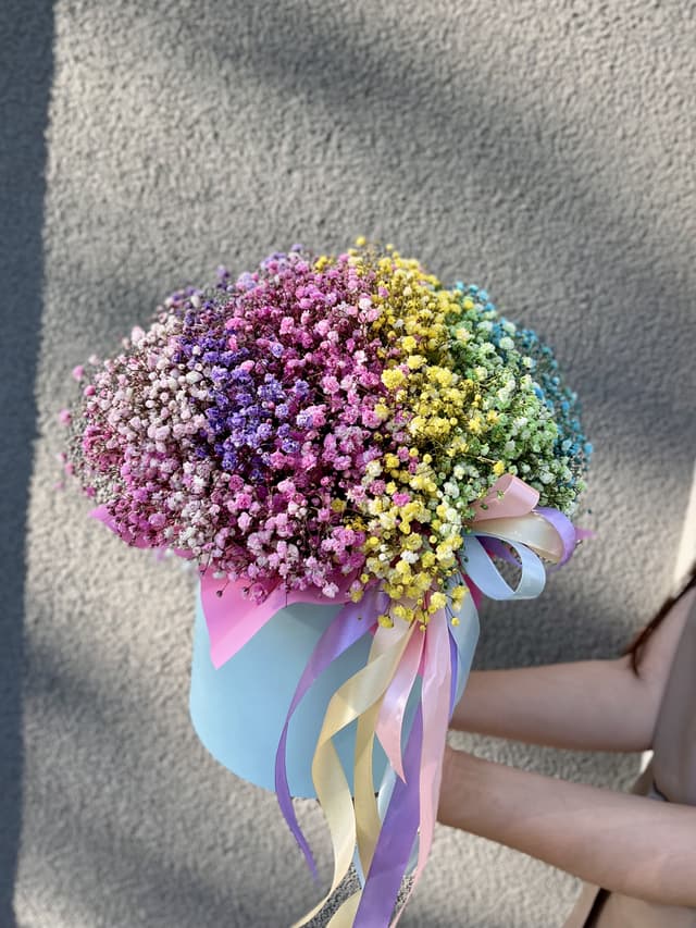 Оригинальная композиция 21 Гипсофила в шляпной коробке Оригинальная композиция 21 Гипсофила в шляпной коробке