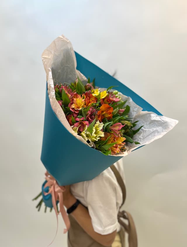 Свежий букет "Альстромерия" S Свежий букет "Альстромерия" S