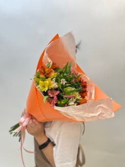 Дизайнерский букет "Альстромерия" XS