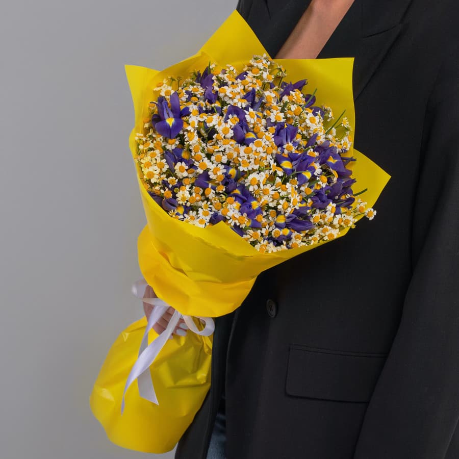 Букет "Ирисы и Ромашки"