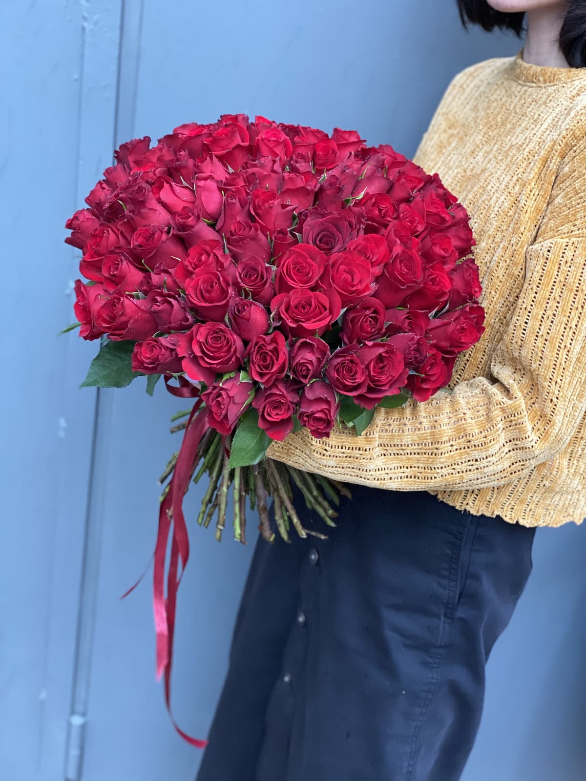 Классический букет из 101 красной розы Кения 35-40 см