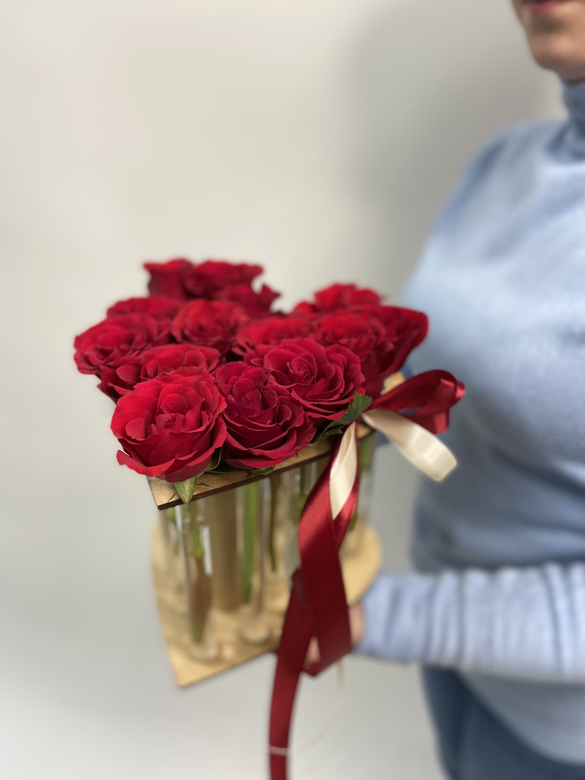 Букет из 15 Роз в пробирках