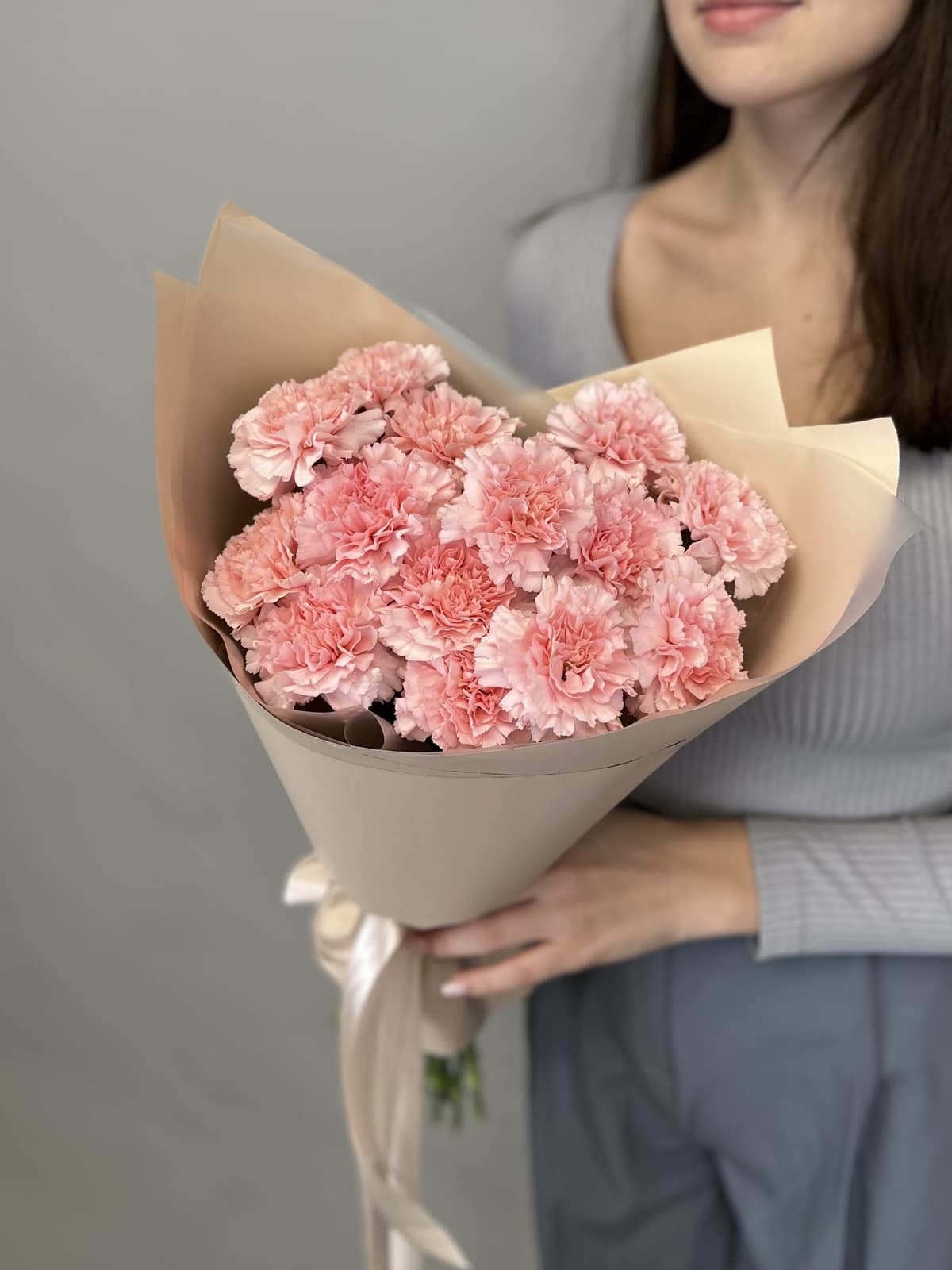 Букет из 15 розовых диантусов Революционная