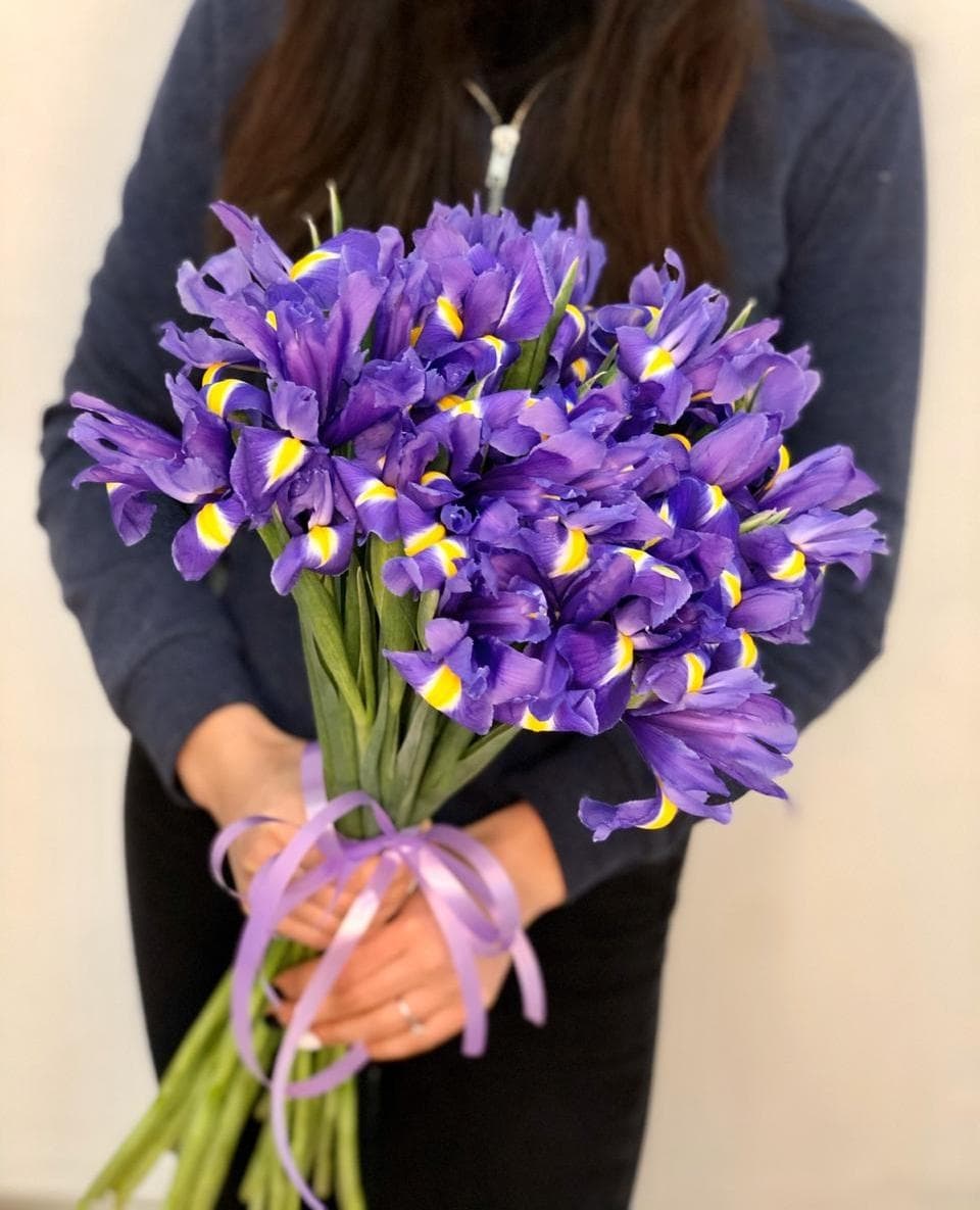 Букет из 35 ирисов Уфа