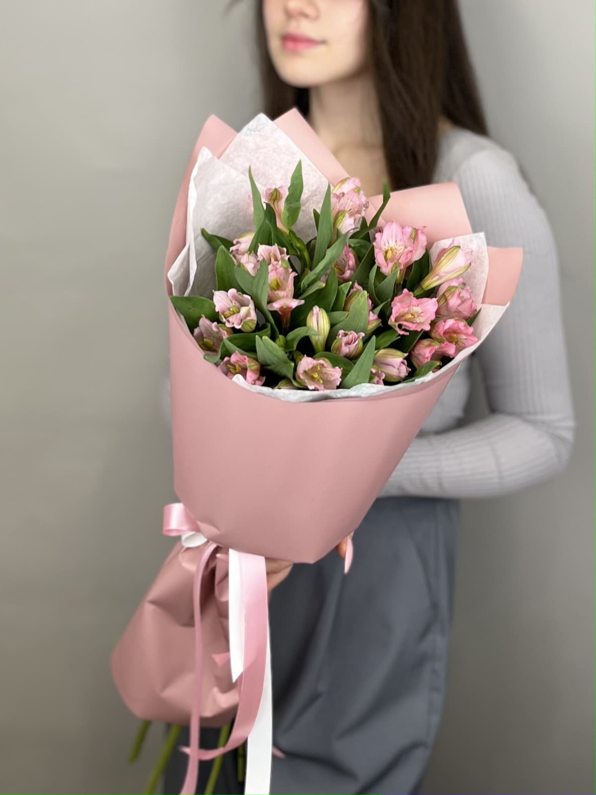 Мини букет из 5 альстромерий "Elegance"