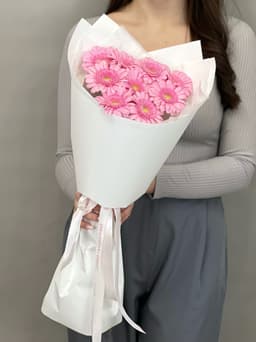 Букет из 9 розовых гермини