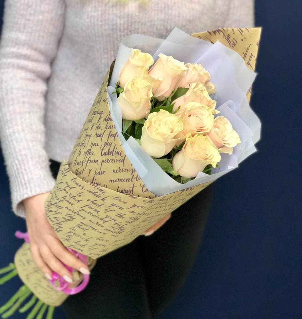 Любимый букет из 9 розовых Роз Эквадор в крафте 70 см