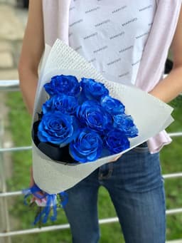 Букет из 9 синих Роз Эквадор в матовой бумаге