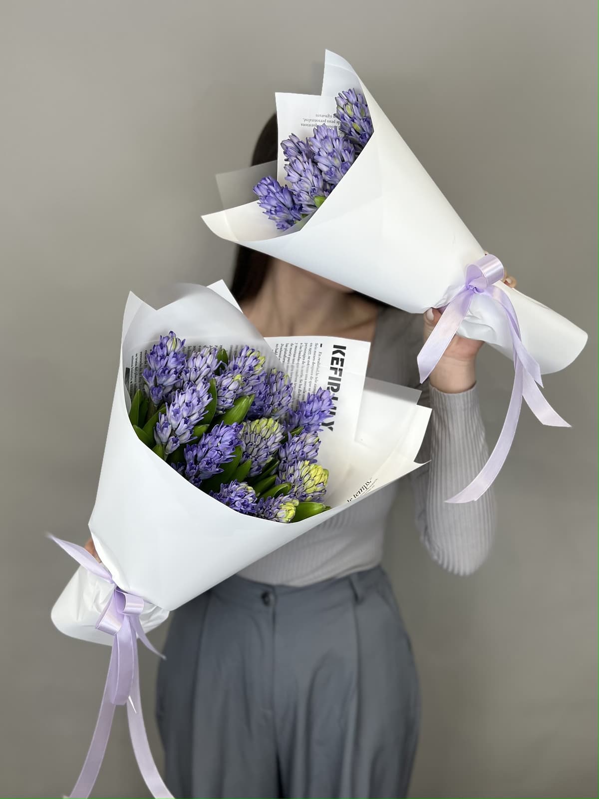 Праздничный букет из гиацинтов "Minos" L