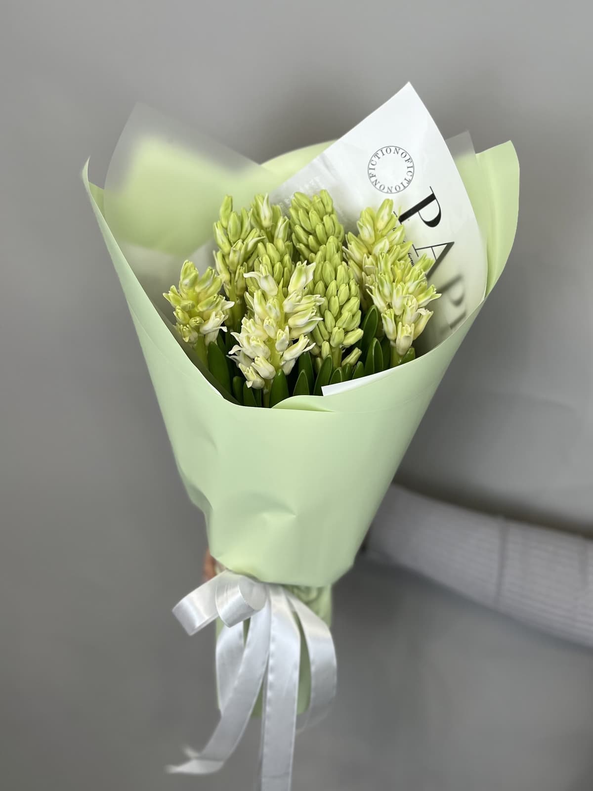 Свежий букет из гиацинтов "Top white" M
