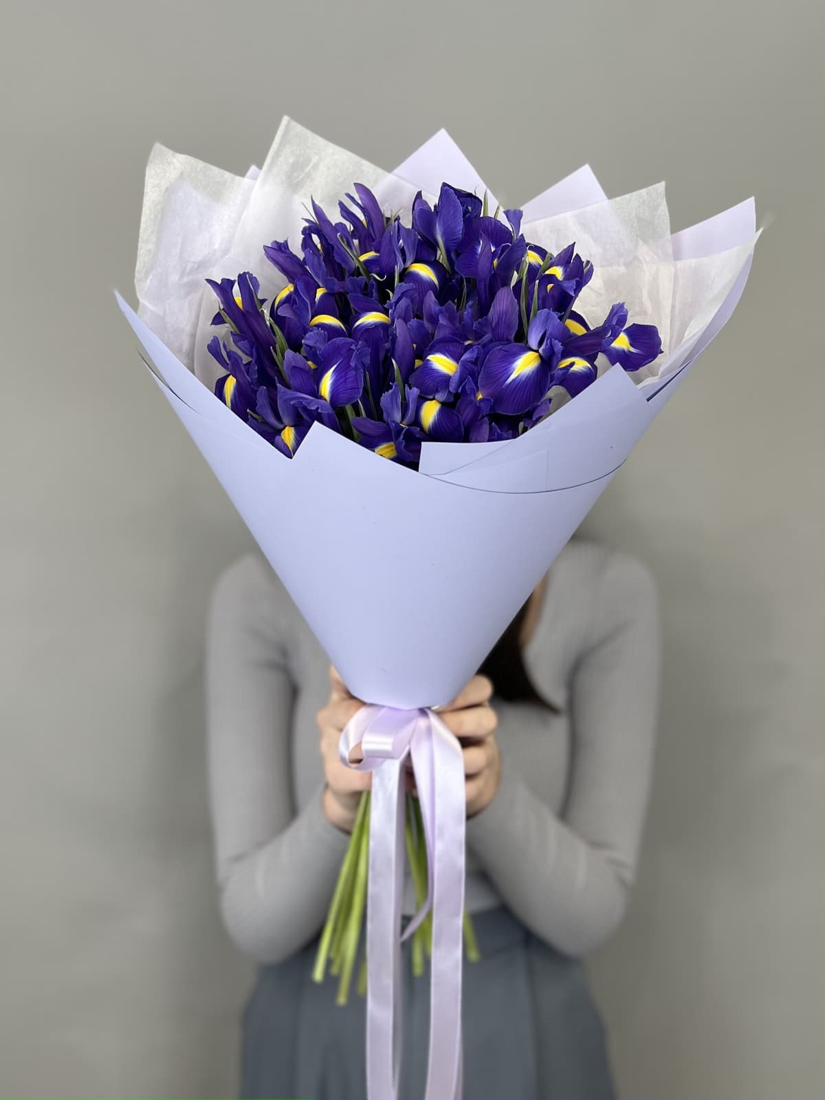 Букет из ирисов "Blue Magic" M