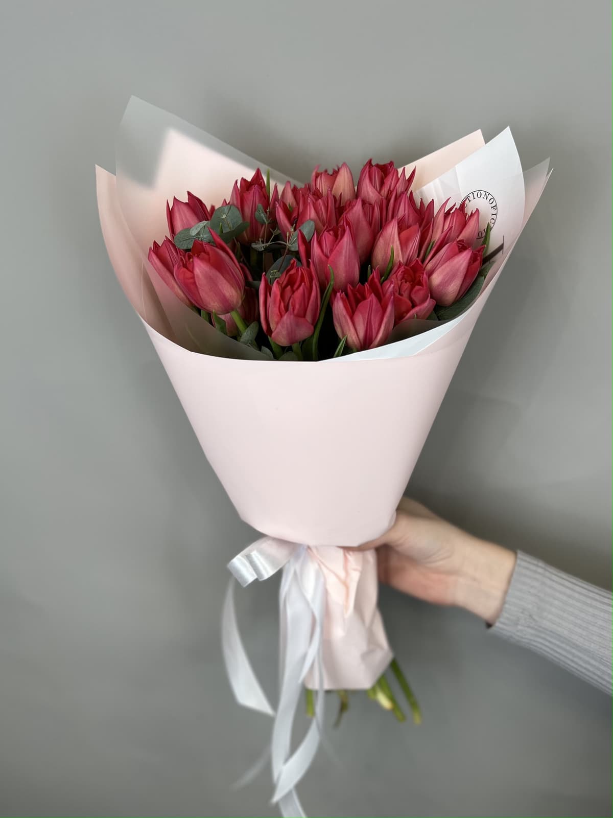 Букет из пионовидных тюльпанов "Raspberry" M