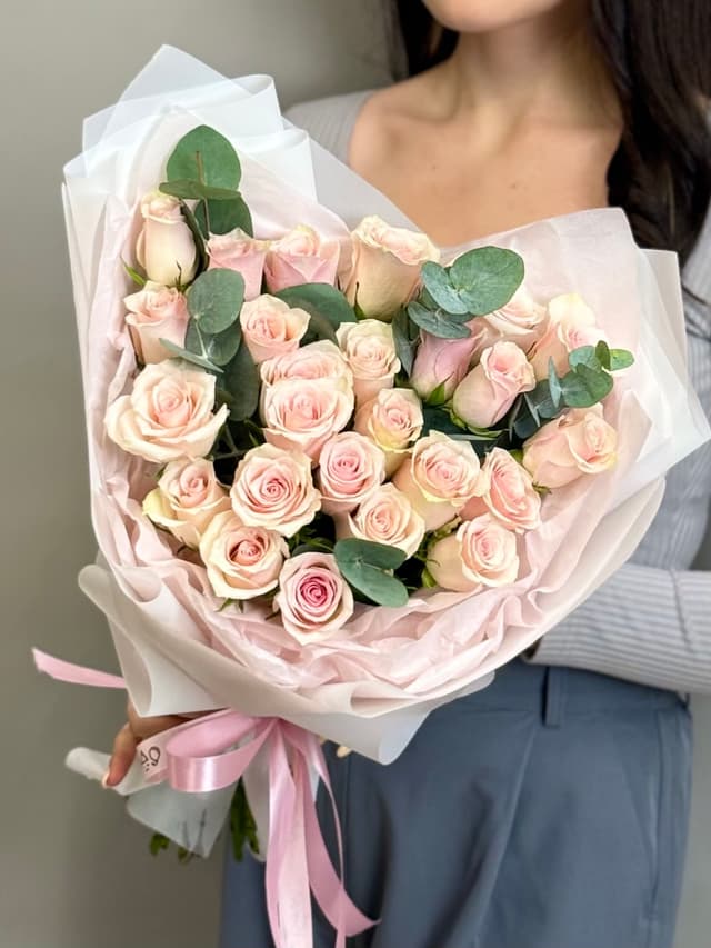 Букет из розовых роз кения "Pink athena" L Букет из розовых роз кения "Pink athena" L