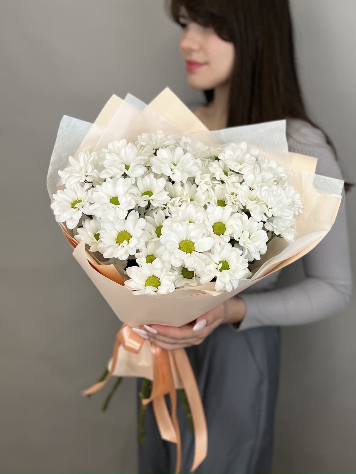 Оригинальный букет хризантем "Бакарди" S