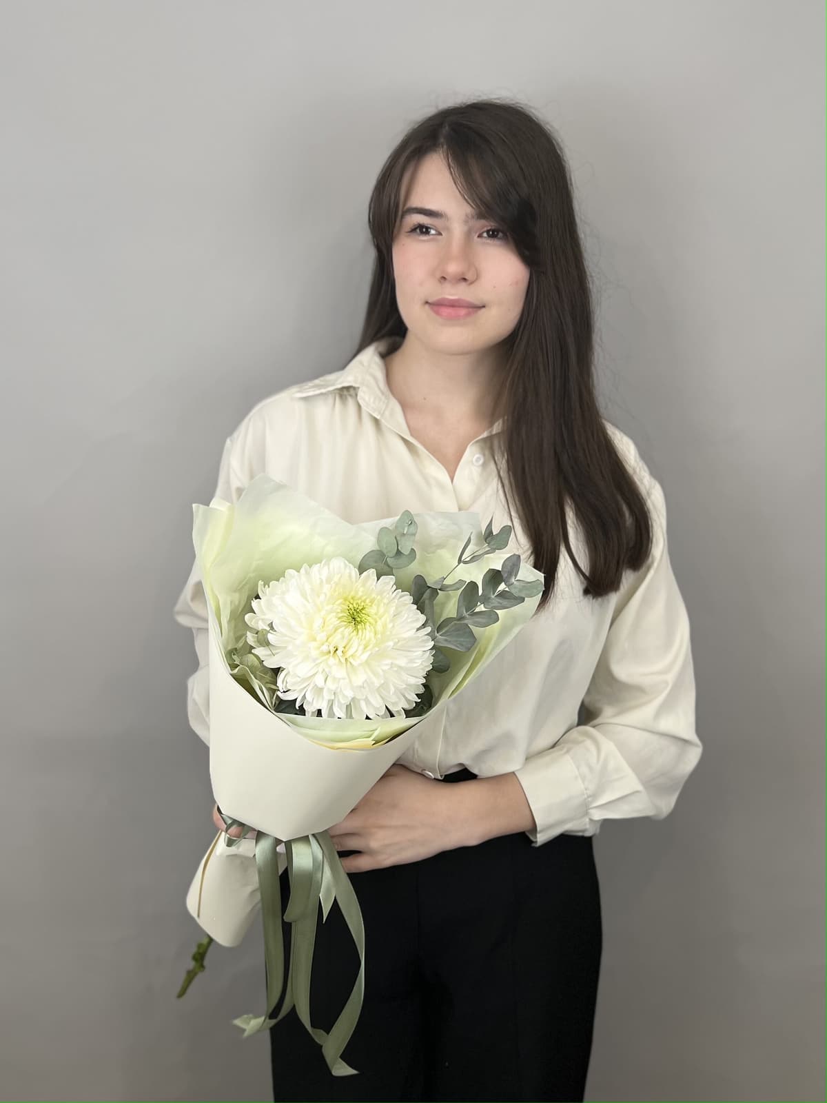 Цветочный букет хризантем "Magnum" XS