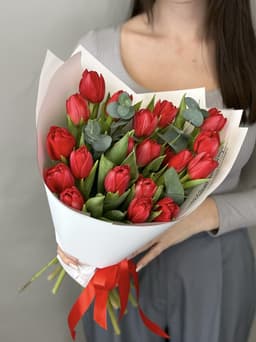 Букет пионовидных тюльпанов "Red Princess" M