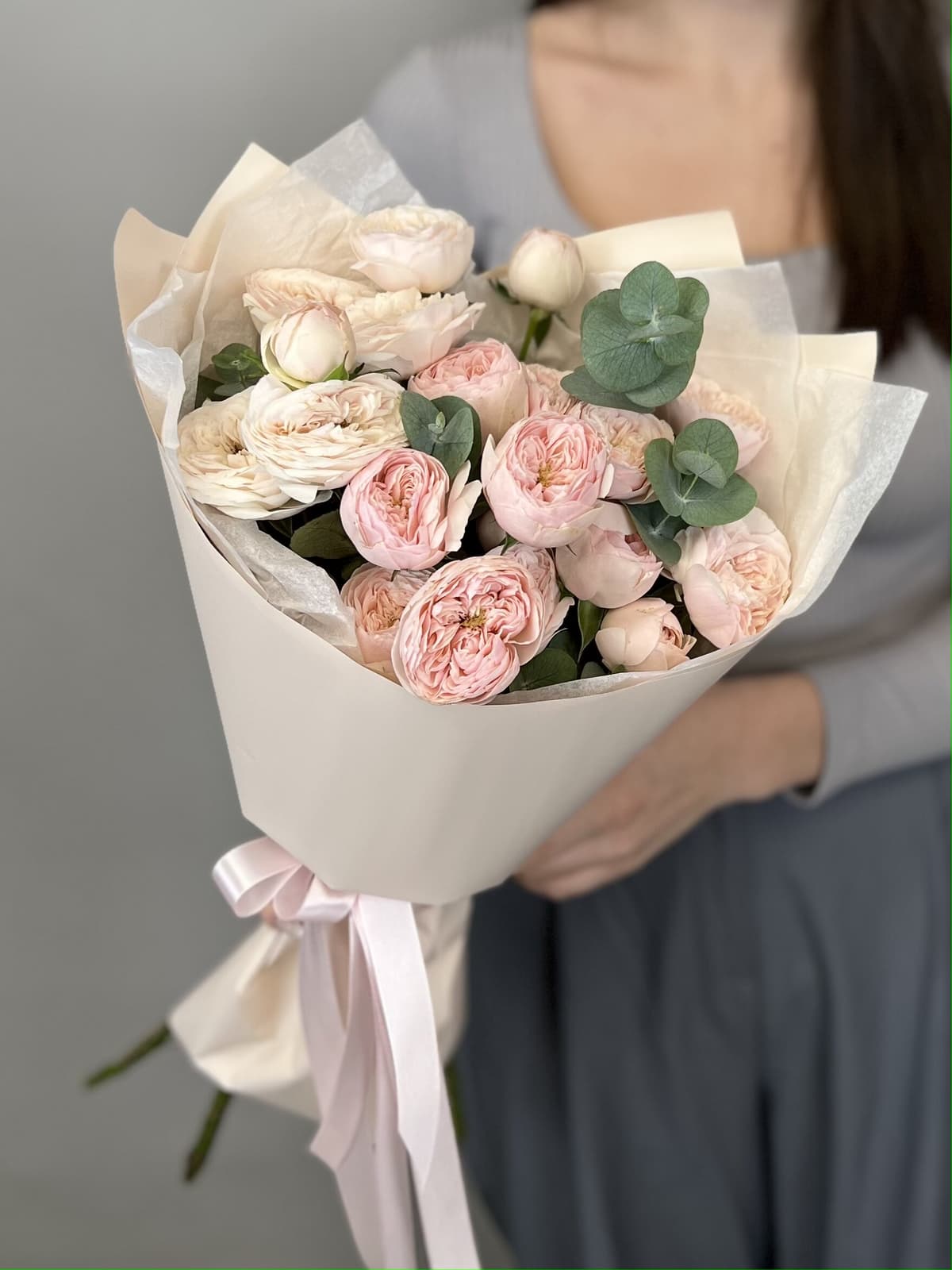 Красочный букет цветов "Румяна" S