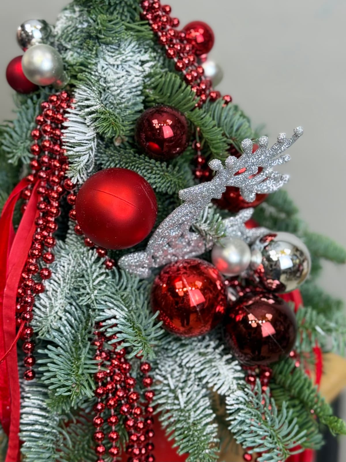 Елка "Silver red"