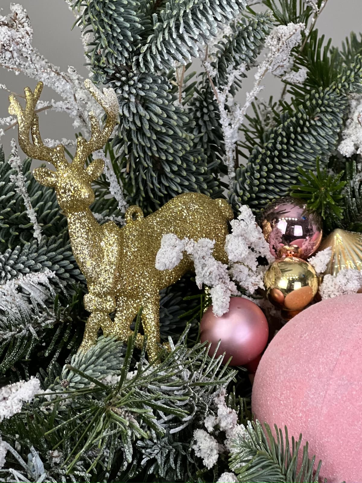 Елочная композиция "Сказочный олень"