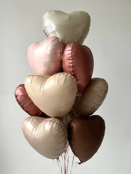 Фонтан из шаров «Ванильное небо»