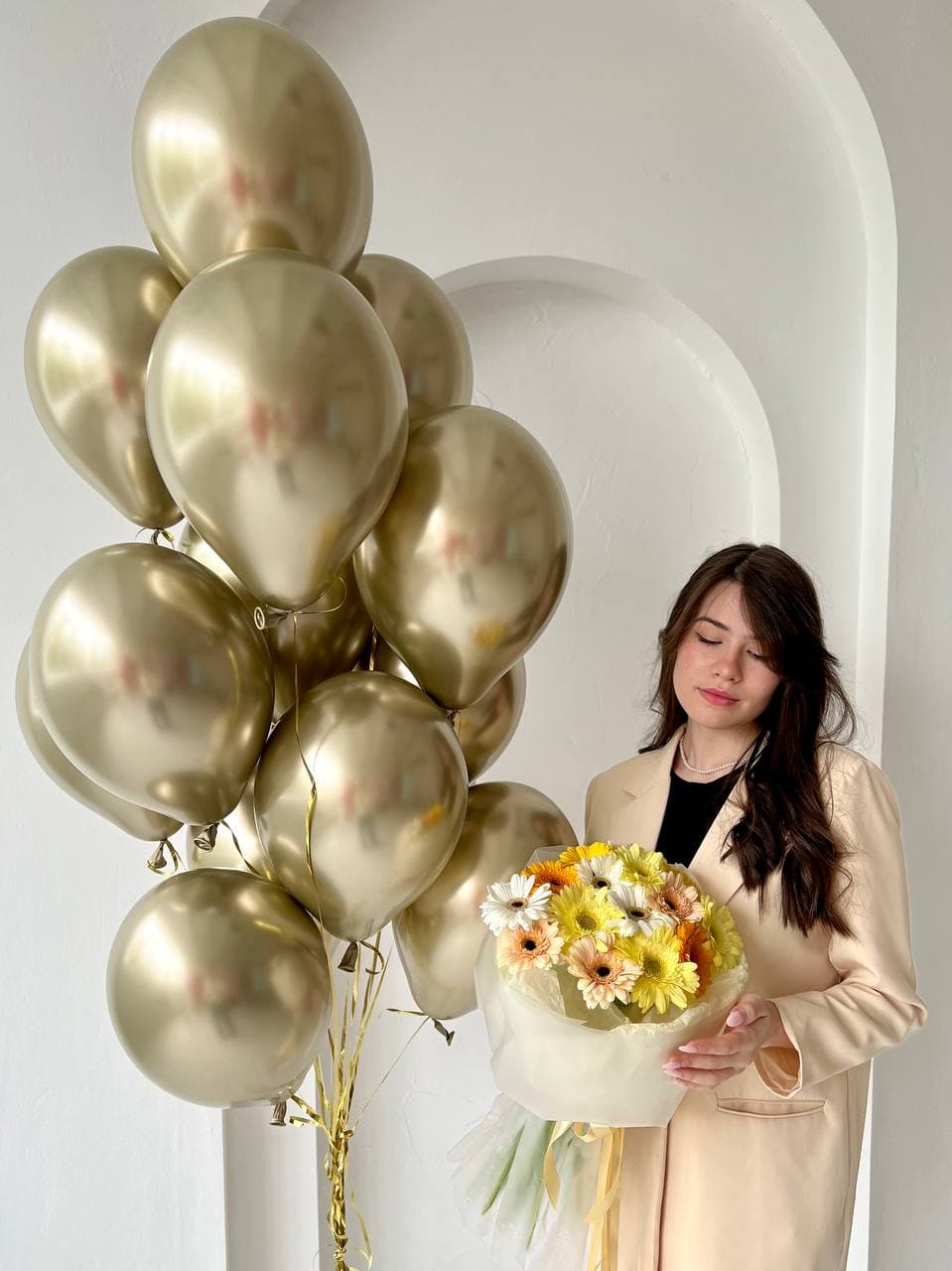 Фонтан из шаров «Золотые хромы»