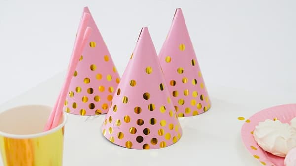 Колпак Горошек золотой 6шт