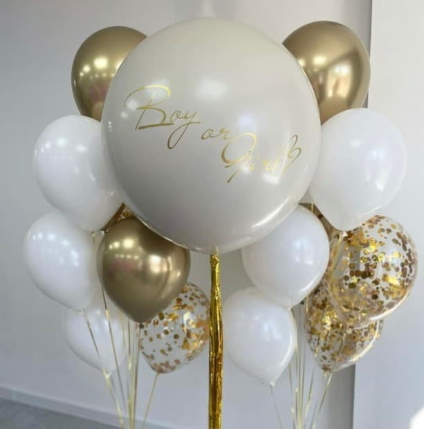 Композиция из шаров «Белое золото» Композиция из шаров «Белое золото»