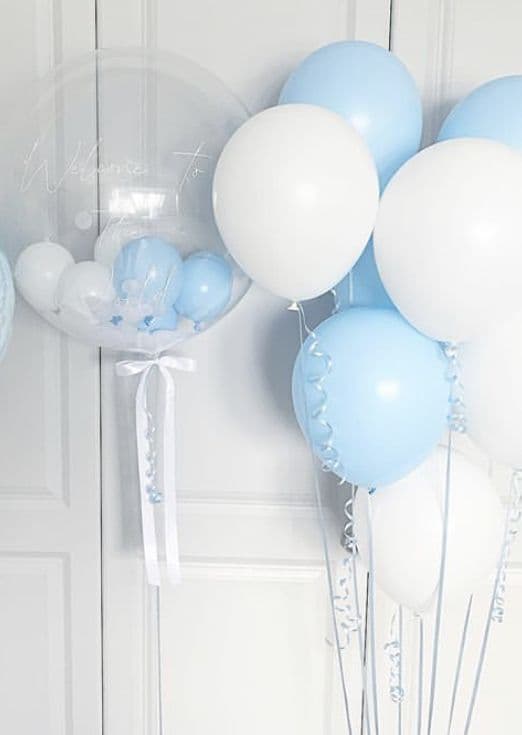 Композиция из шаров "Небесные мечты" Композиция из шаров "Небесные мечты"