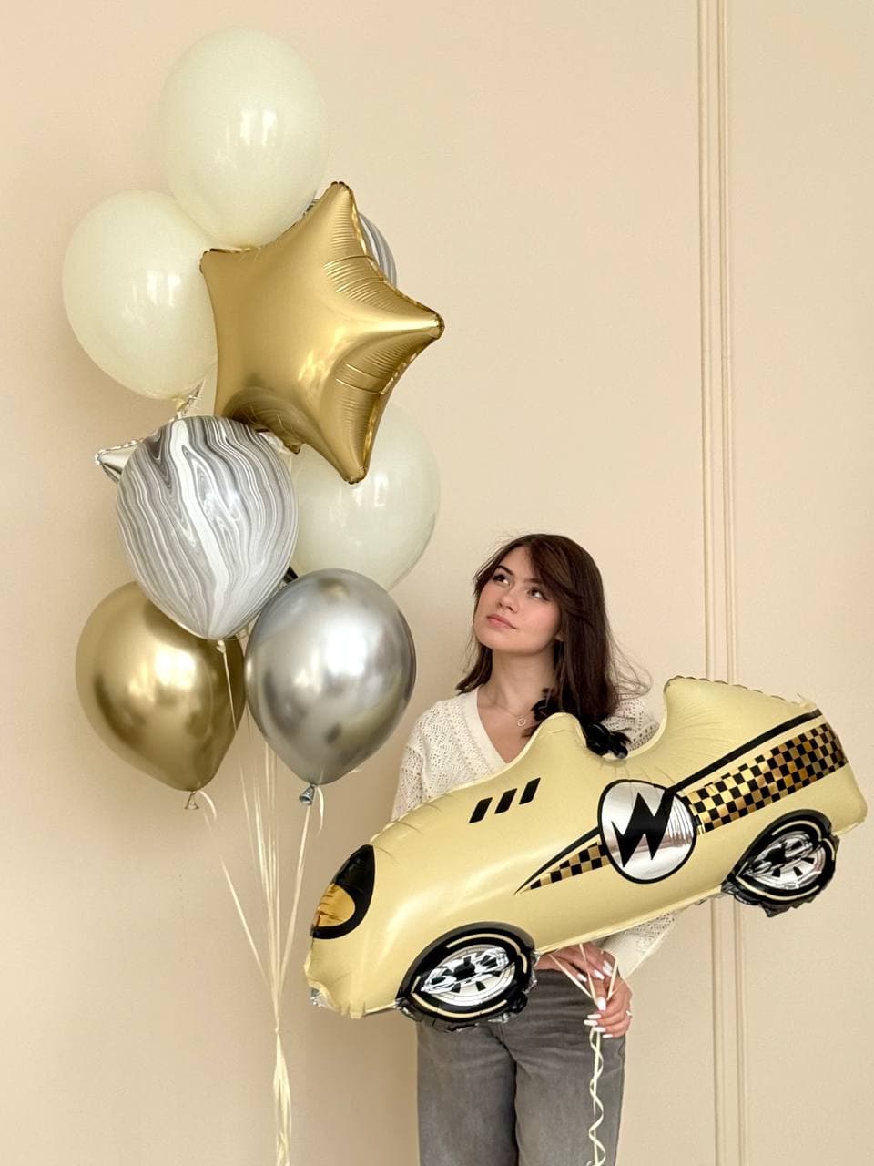 Композиция из шаров «Гоночная машина»