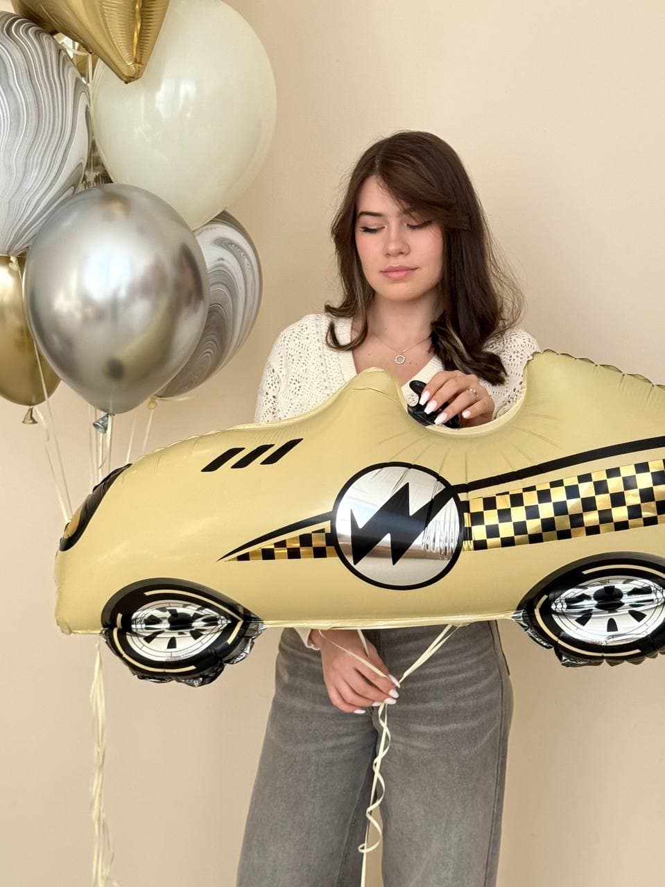 Композиция из шаров «Гоночная машина»