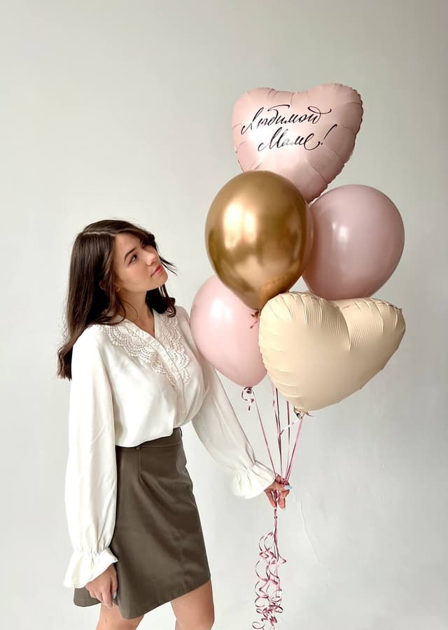 Композиция из шаров «Любимой Маме!» Композиция из шаров «Любимой Маме!»