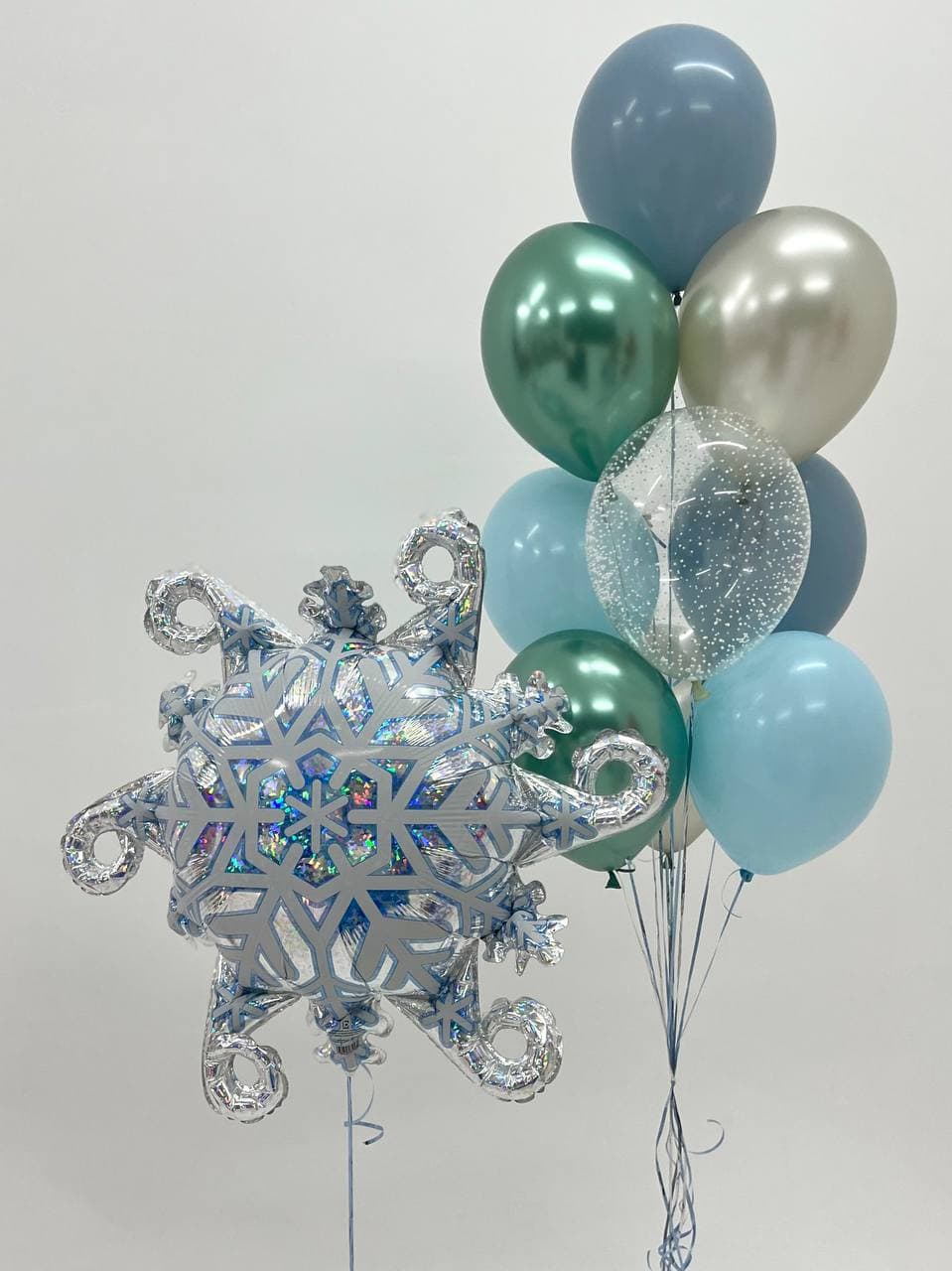 Композиция из шаров «Моя снежинка»