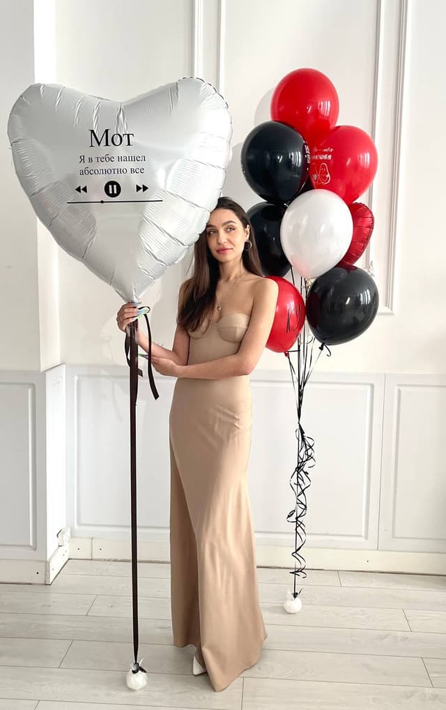 Композиция из шаров «Наша песня» Композиция из шаров «Наша песня»