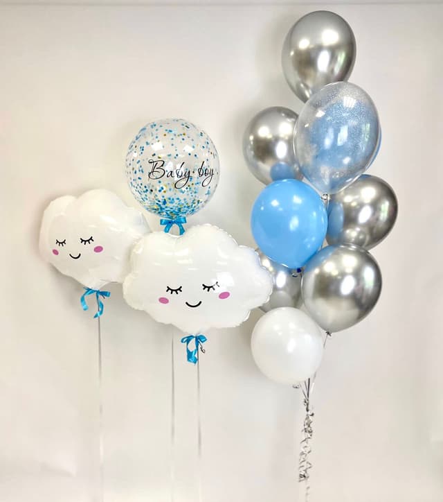 Композиция из шаров "Облачка" Композиция из шаров "Облачка"