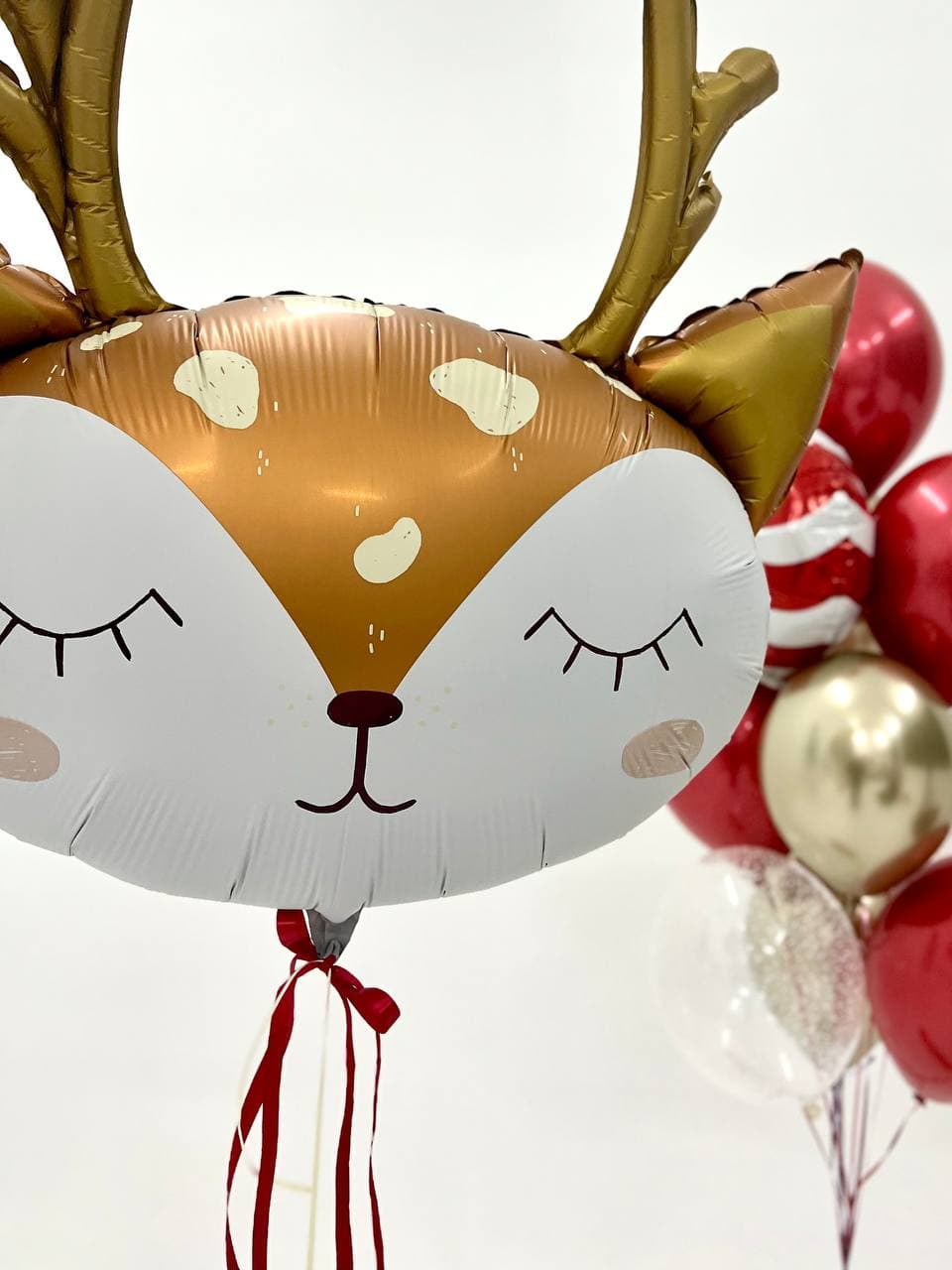 Композиция из шаров «Праздник к нам приходит»