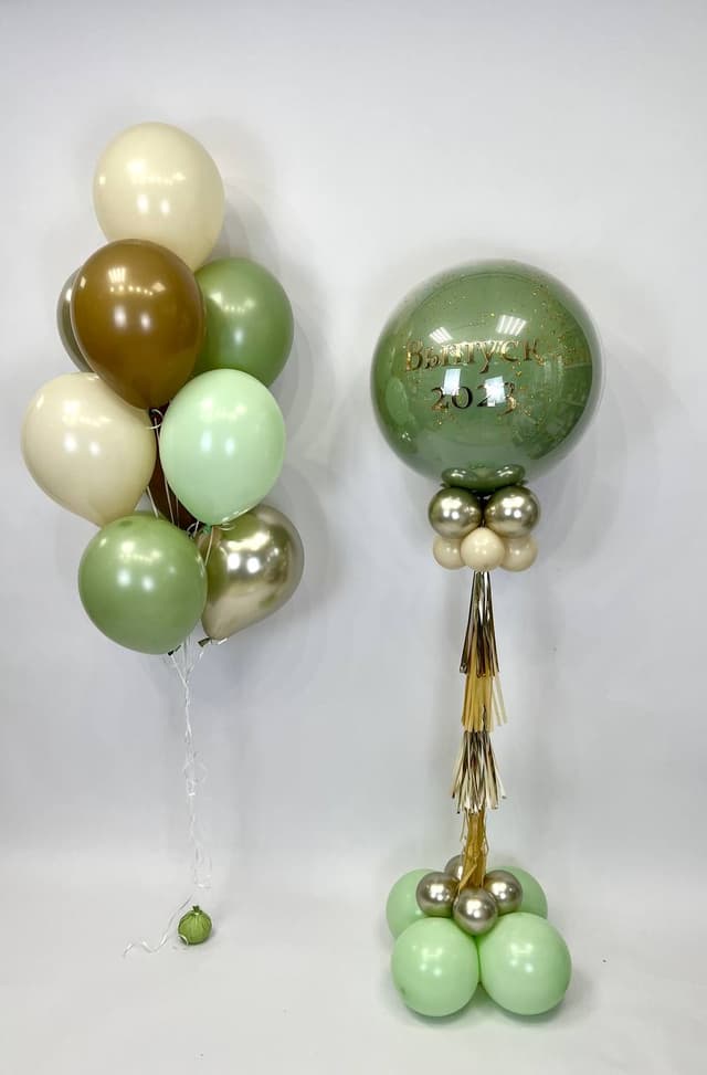 Композиция из шаров с воздухом «Стильный выпускной» Композиция из шаров с воздухом «Стильный выпускной»