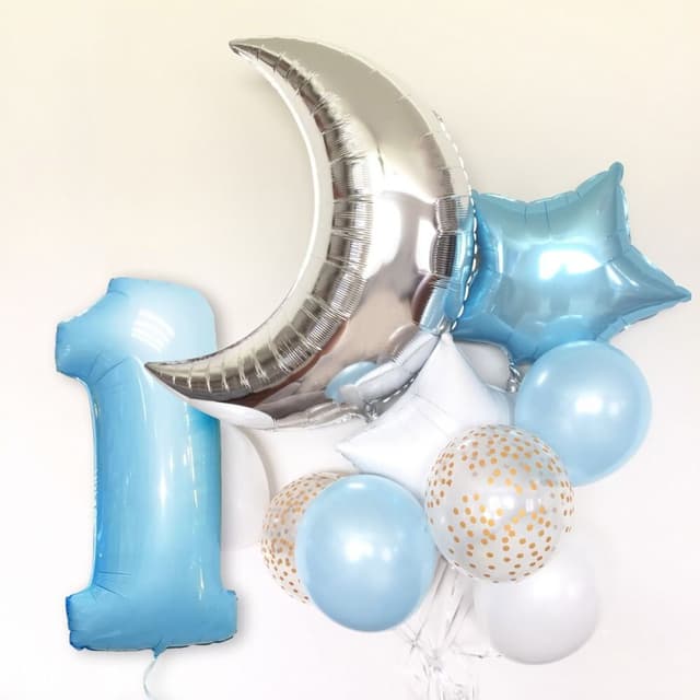 Композиция из шаров "Серебрянный месяц" Композиция из шаров "Серебрянный месяц"