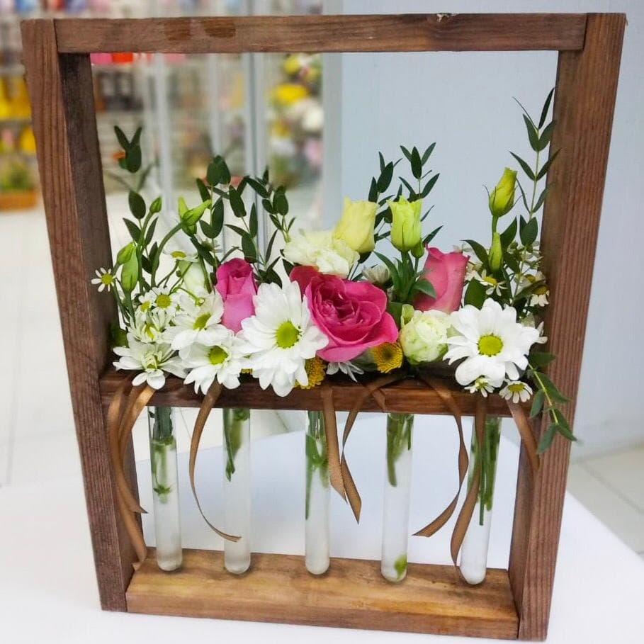 Композиция в пробирках "Лили"