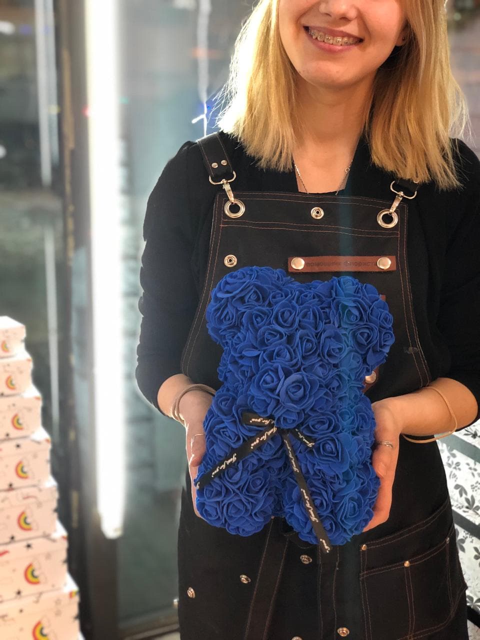 Мишка из роз синий 28 см + ПОДАРОК