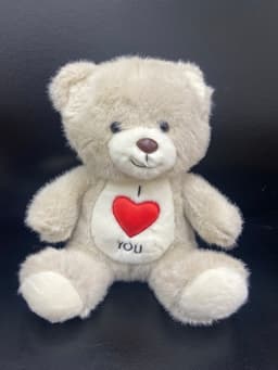 Мишка с сердечком на животе, бежевый