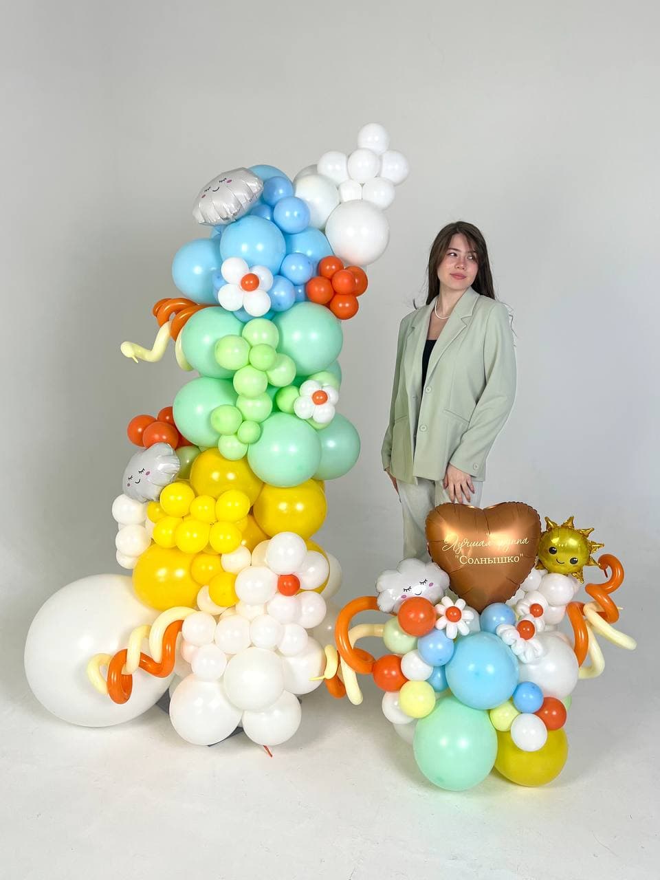 Оформление из шаров « Яркое солнышко»