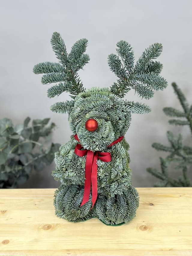 Олень из елки "Рудольф" Олень из елки "Рудольф"
