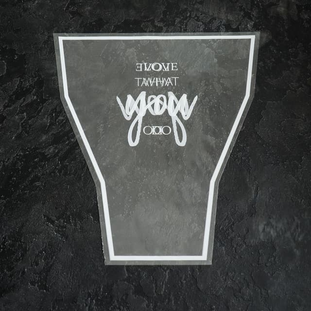 Пакет цветочный Рюмка 35/40 Грация белый Пакет цветочный Рюмка 35/40 Грация белый