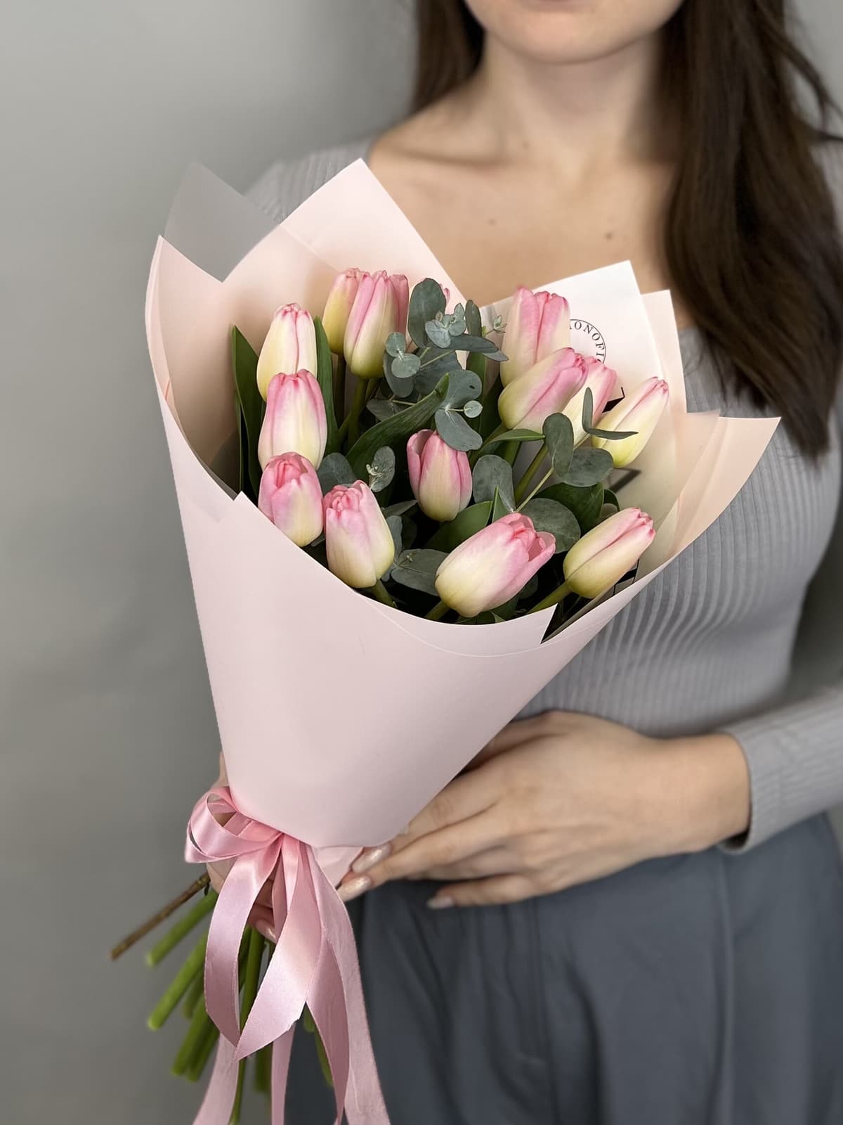 Нежный сет шар + букет "Привет весна" розовый