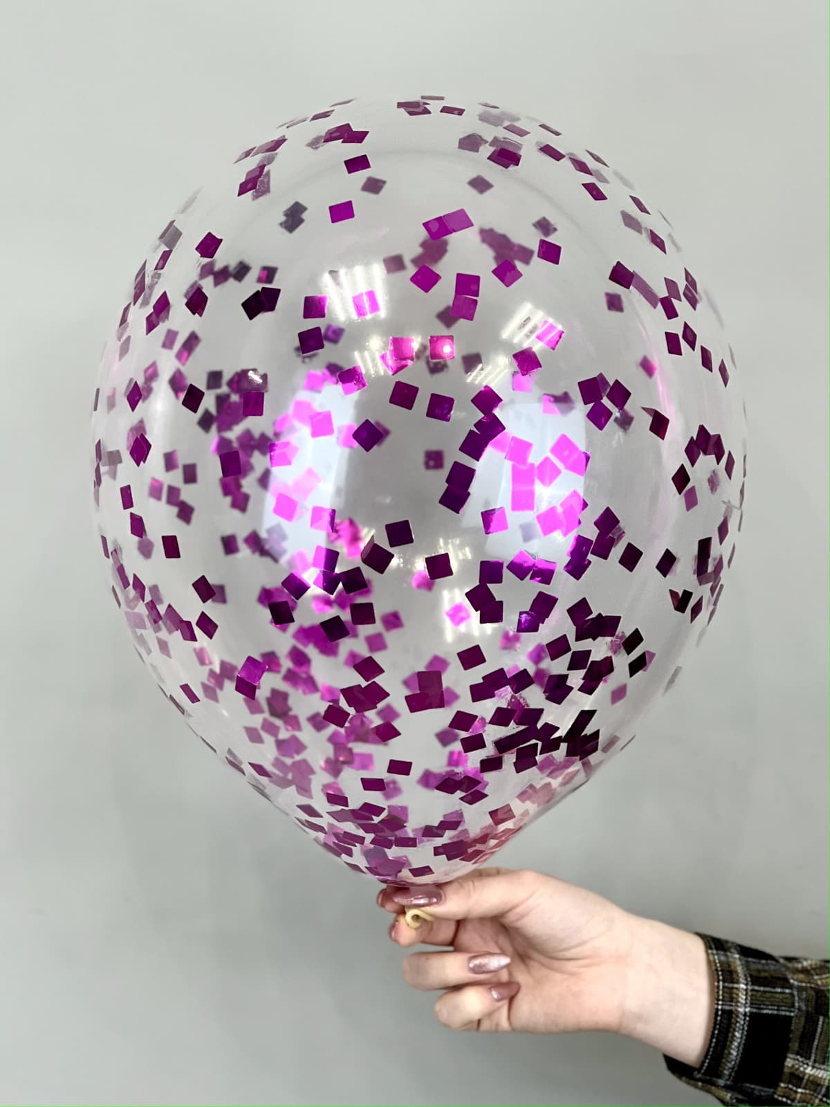 Шарик с квадратным конфетти (фуксия)