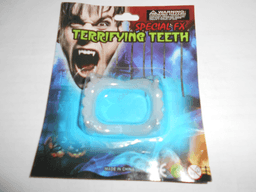 Зубы карнавальные "Челюсть вампира"